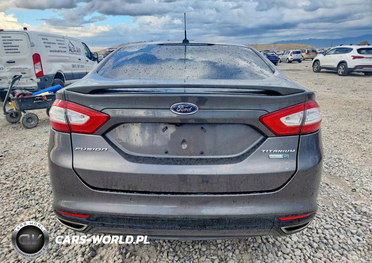 2016 Ford Fusion Titanium VIN:3FA6P0D92GR240567 - 6