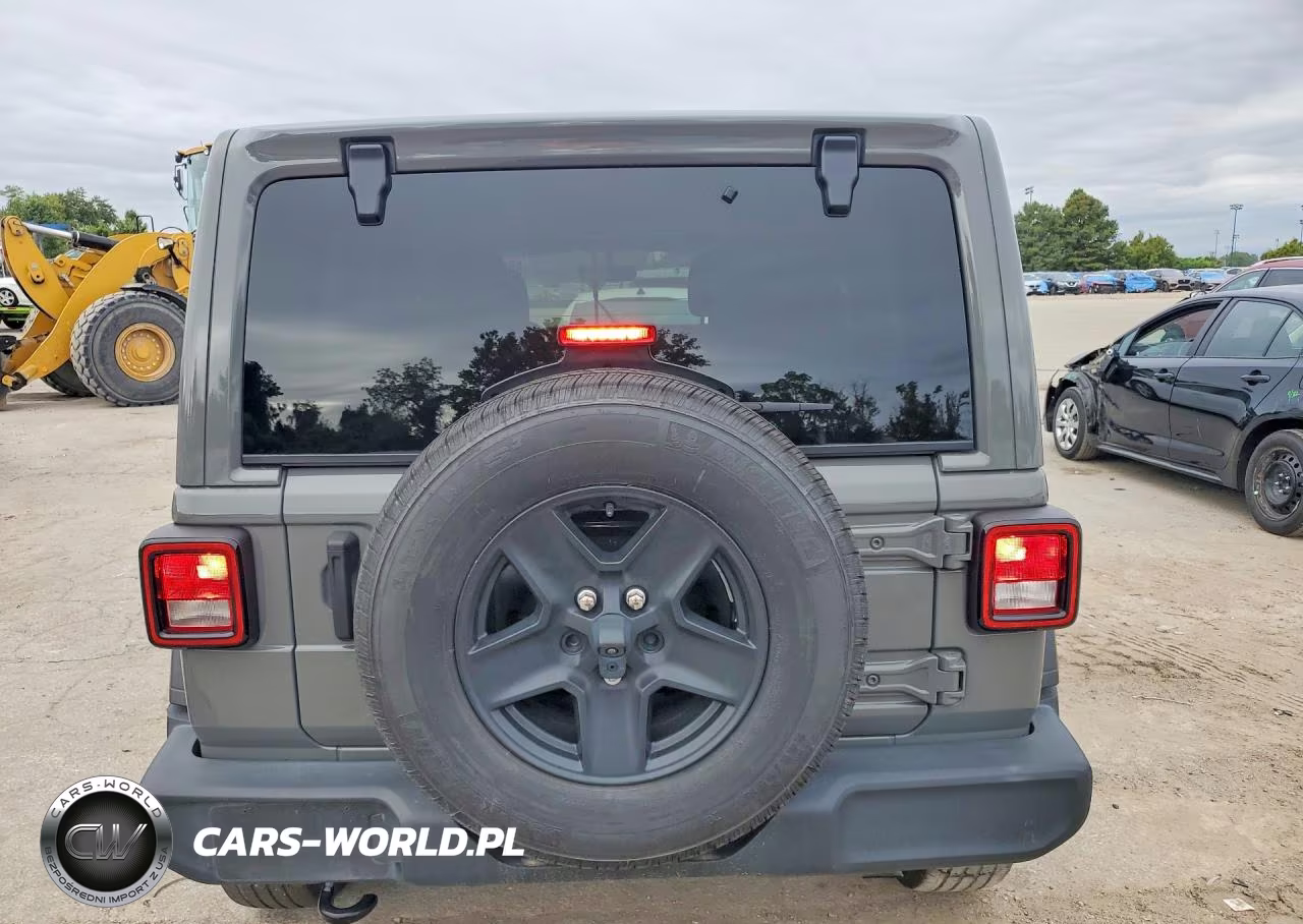 2020 Jeep Wrangler Unlimited Sport VIN:1C4HJXDG5LW284517 - 6