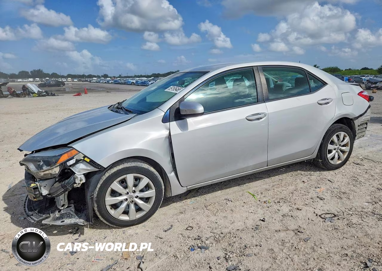 2016 Toyota Corolla Le VIN:2T1BURHE0GC624365 - 1