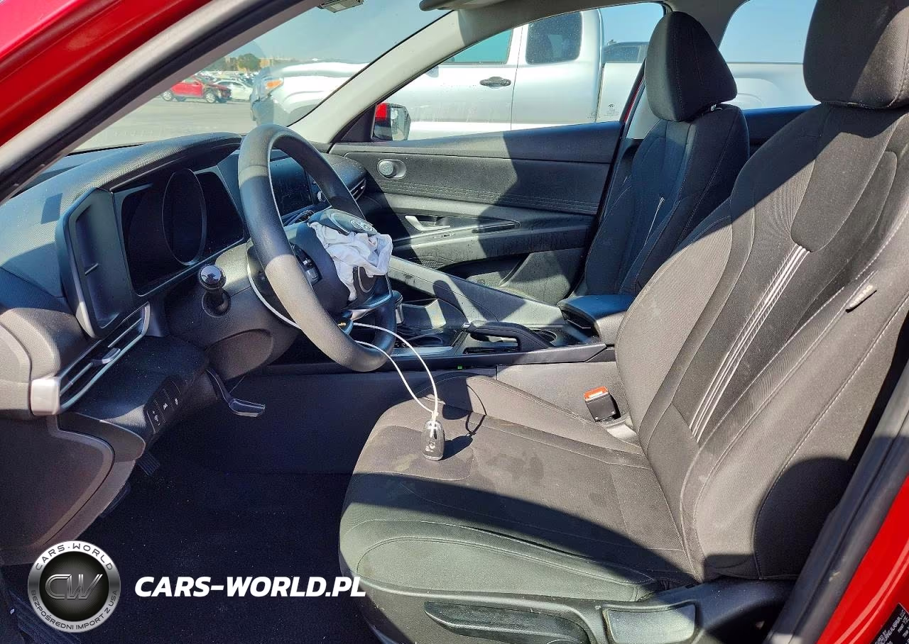 2021 Hyundai Elantra Sel VIN:5NPLM4AGXMH052104 - 7