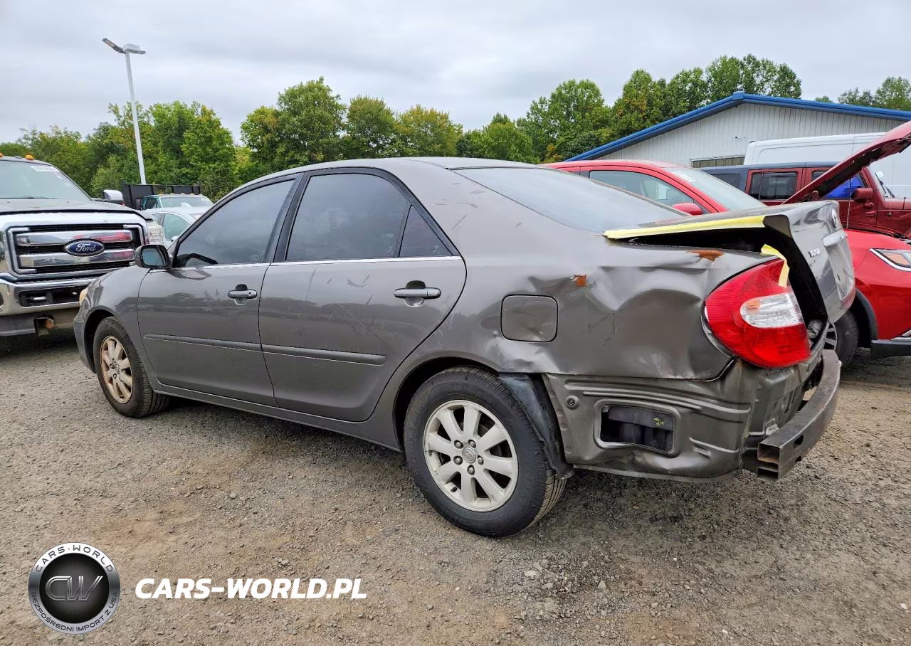 2004 Toyota Camry Le VIN:4T1BE32K44U935106 - 2