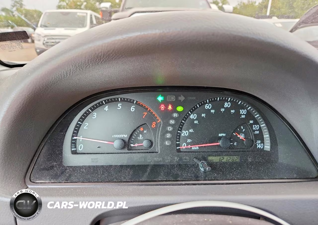 2004 Toyota Camry Le VIN:4T1BE32K44U935106 - 9