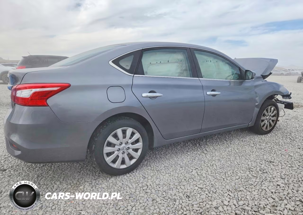 2018 Nissan Sentra S VIN:3N1AB7APXJY274318 - 3