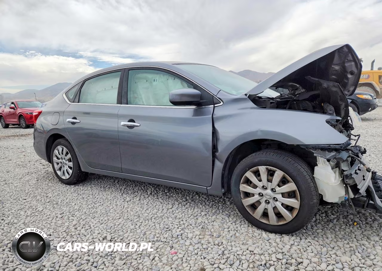 2018 Nissan Sentra S VIN:3N1AB7APXJY274318 - 4