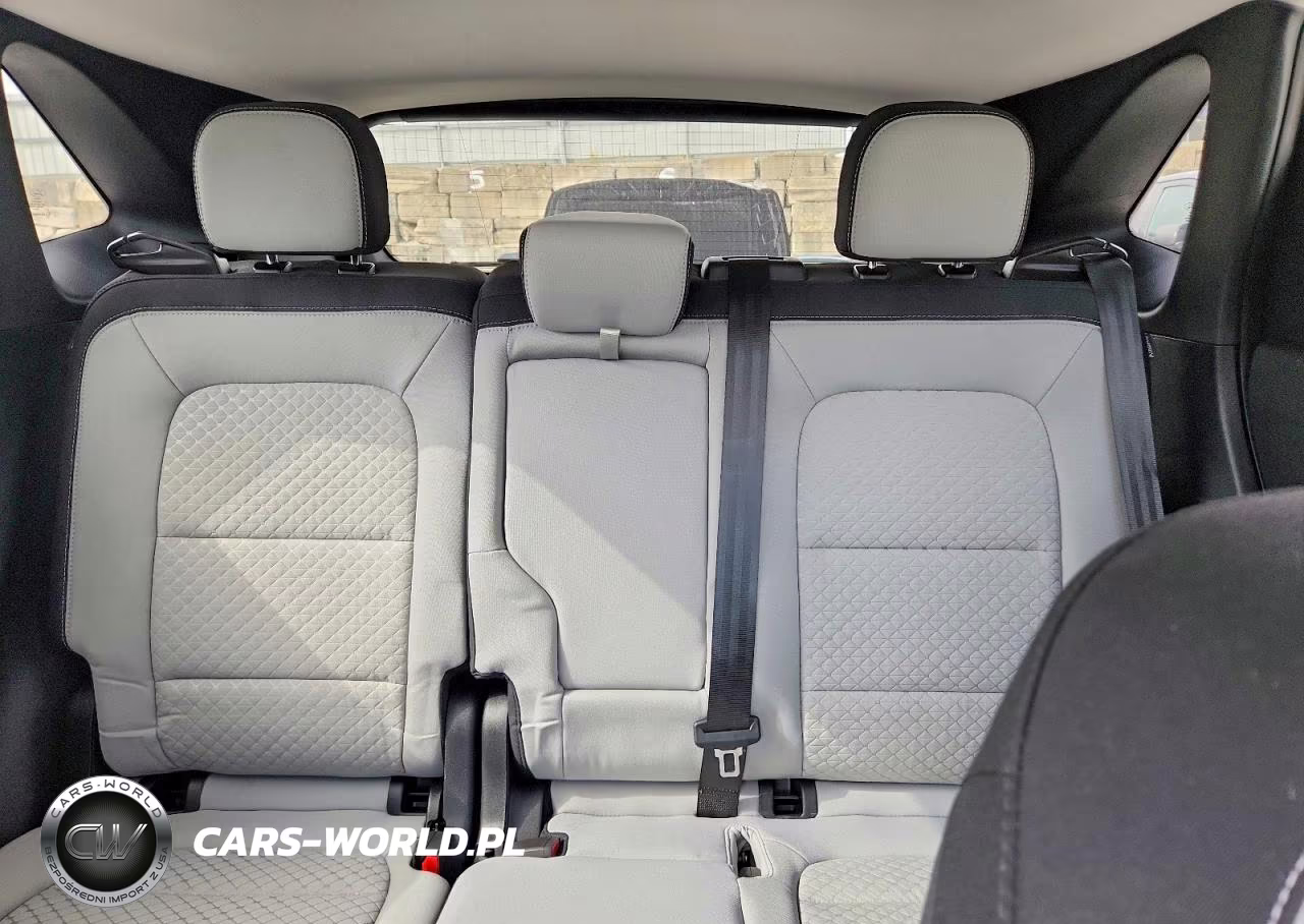 2023 Ford Escape Active VIN:1FMCU9GNXPUB40708 - 10