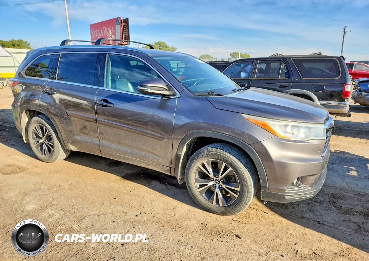 2016 Toyota Highlander Xle VIN:5TDJKRFH9GS351593 - 4