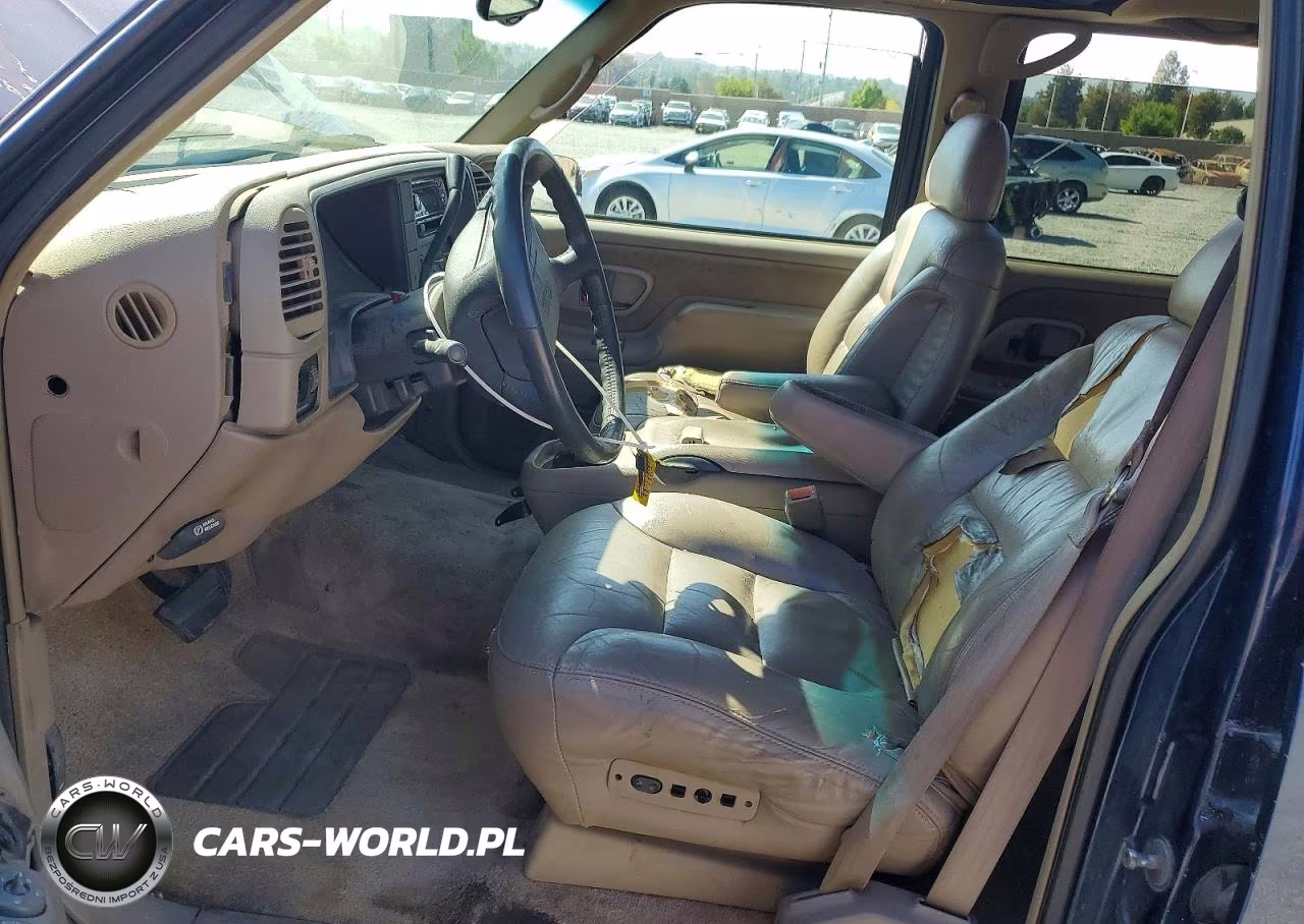 1997 GMC Suburban C1500 VIN:1GKEC16R4VJ744912 - 7