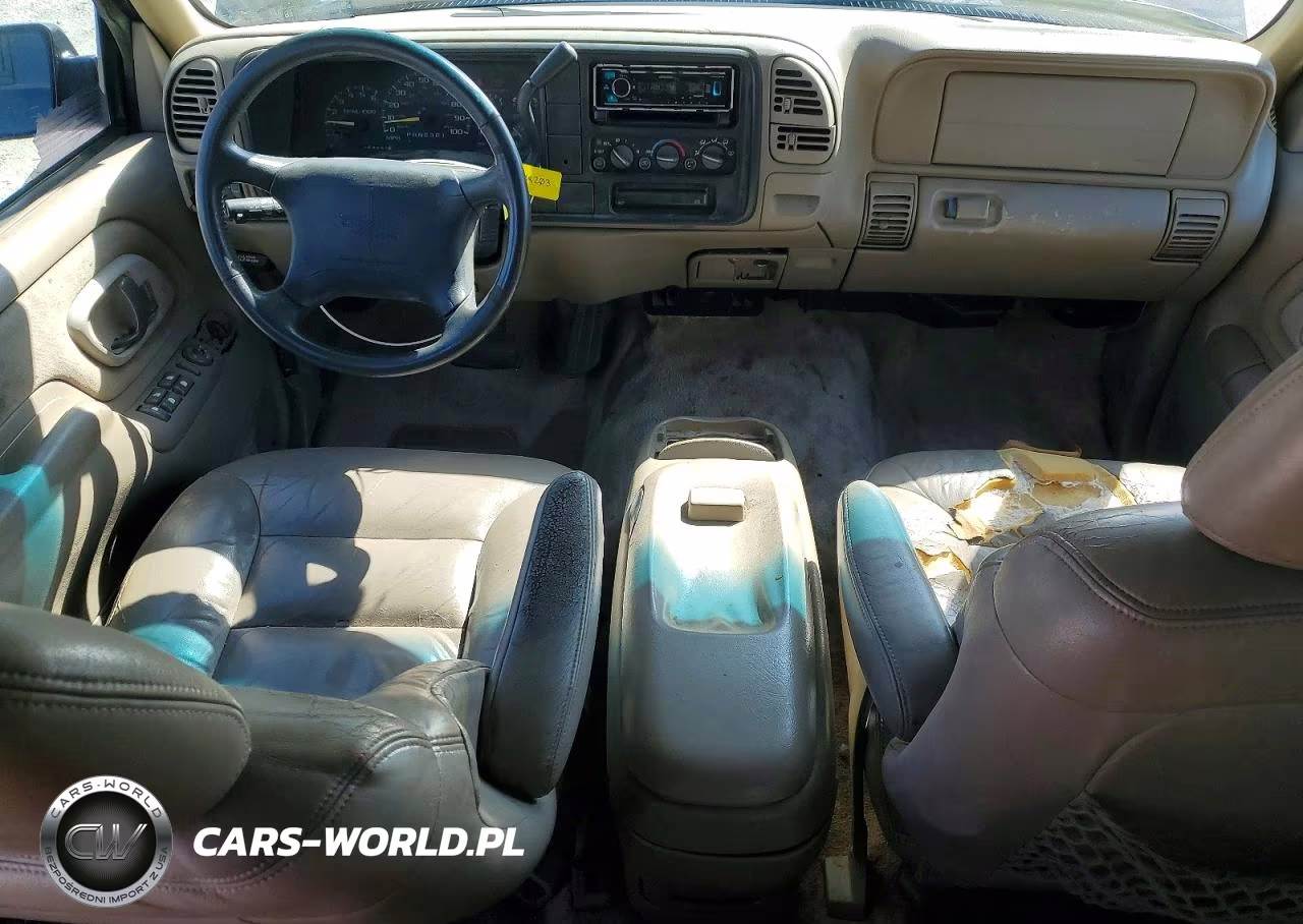 1997 GMC Suburban C1500 VIN:1GKEC16R4VJ744912 - 8