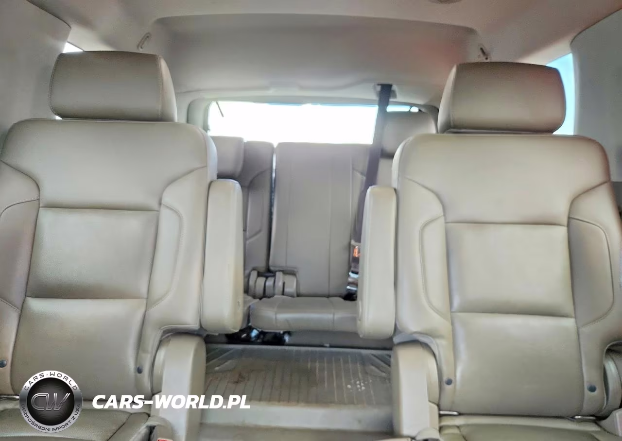 2019 Chevrolet Tahoe C1500 Premier VIN:1GNSCCKC8KR226656 - 10