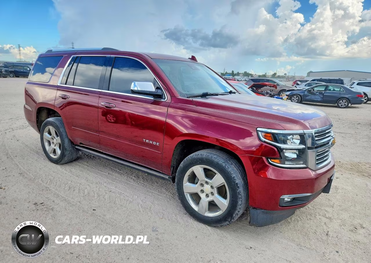 2019 Chevrolet Tahoe C1500 Premier VIN:1GNSCCKC8KR226656 - 4