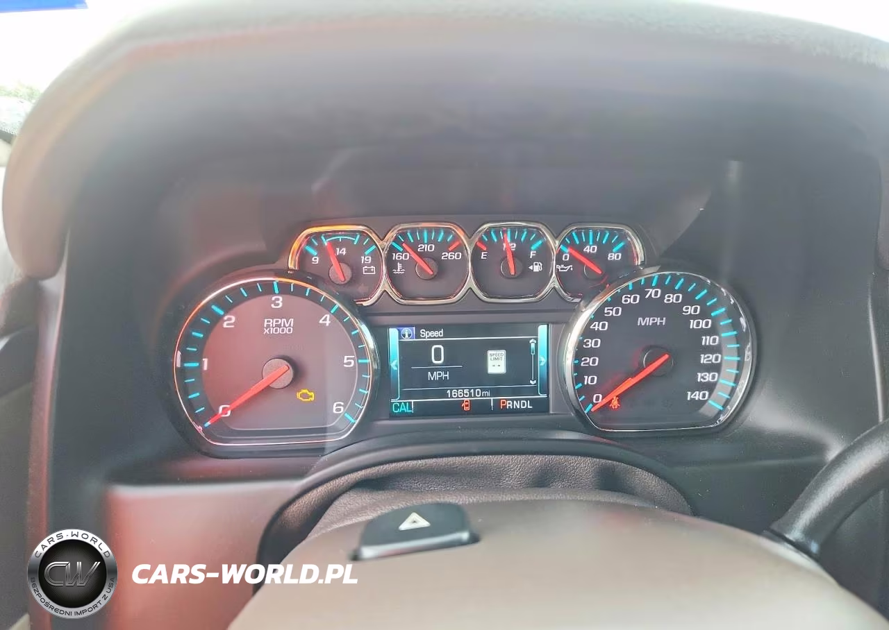 2019 Chevrolet Tahoe C1500 Premier VIN:1GNSCCKC8KR226656 - 9