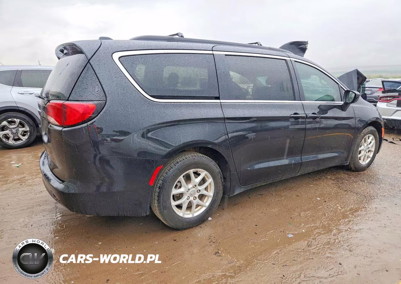 2020 Chrysler Voyager Lxi VIN:2C4RC1DG3LR145121 - 3