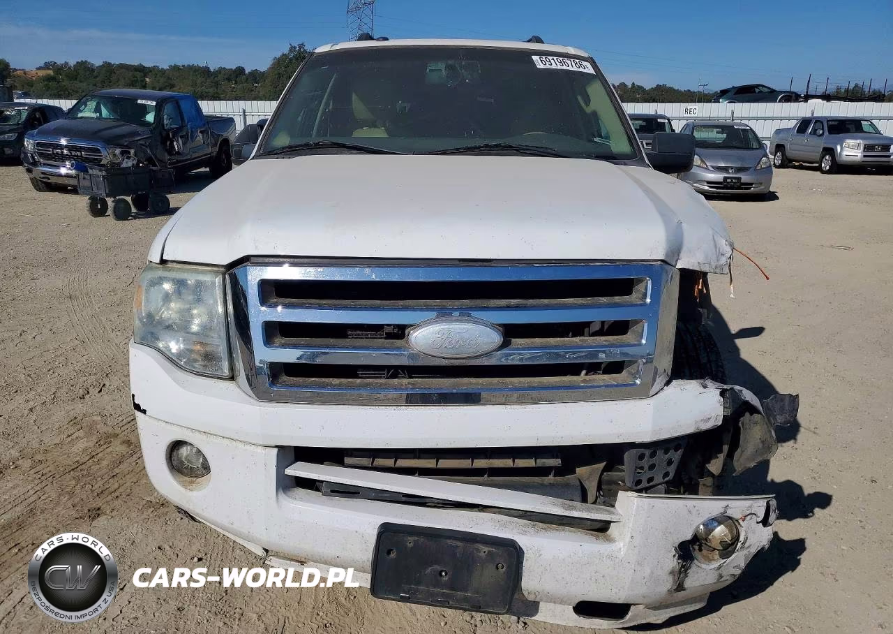 2010 Ford Expedition Xlt VIN:1FMJU1G58AEA15975 - 5
