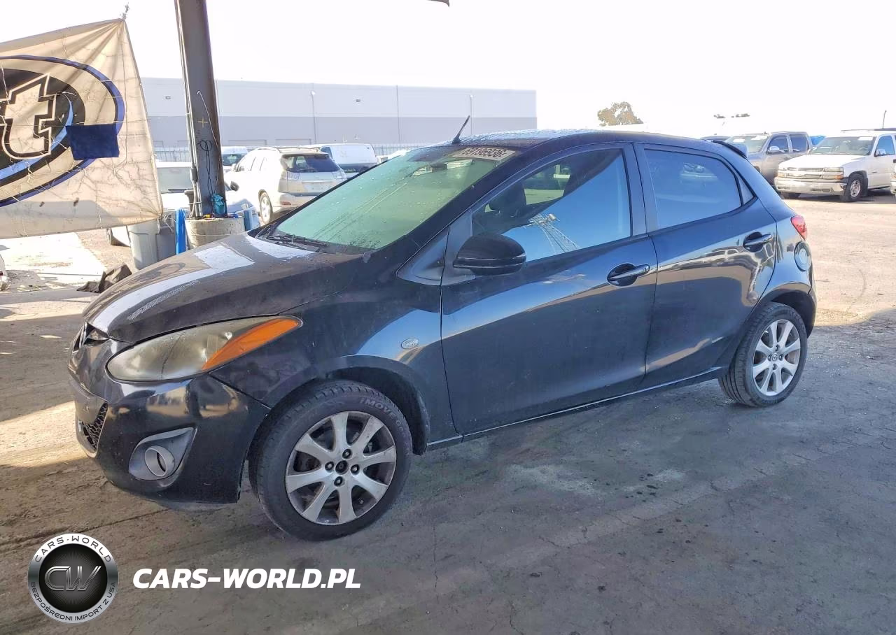 2011 Mazda Mazda2 – zdjęcie 1 z 12
