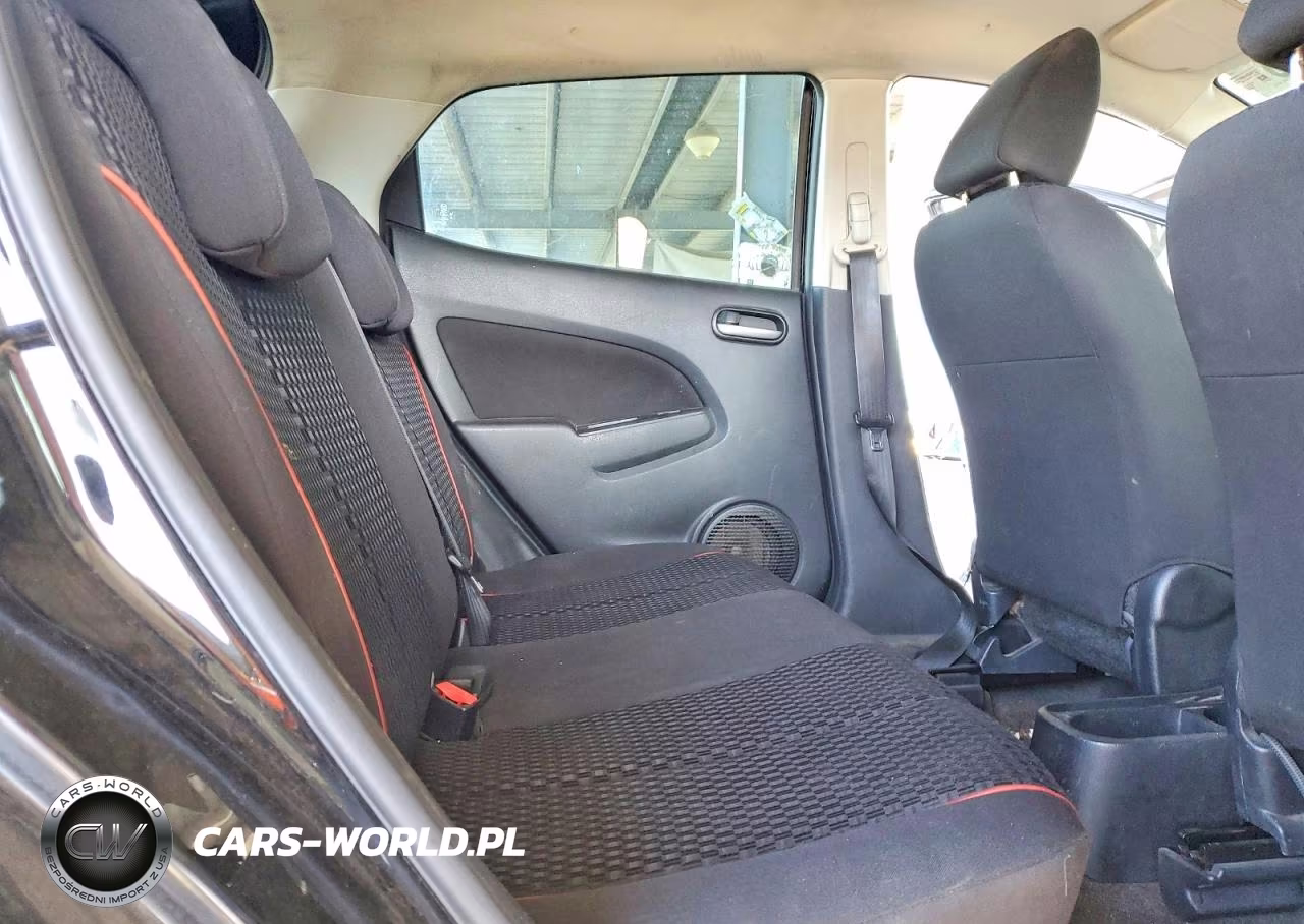 2011 Mazda Mazda2 VIN:JM1DE1HY5B0101685 - 10