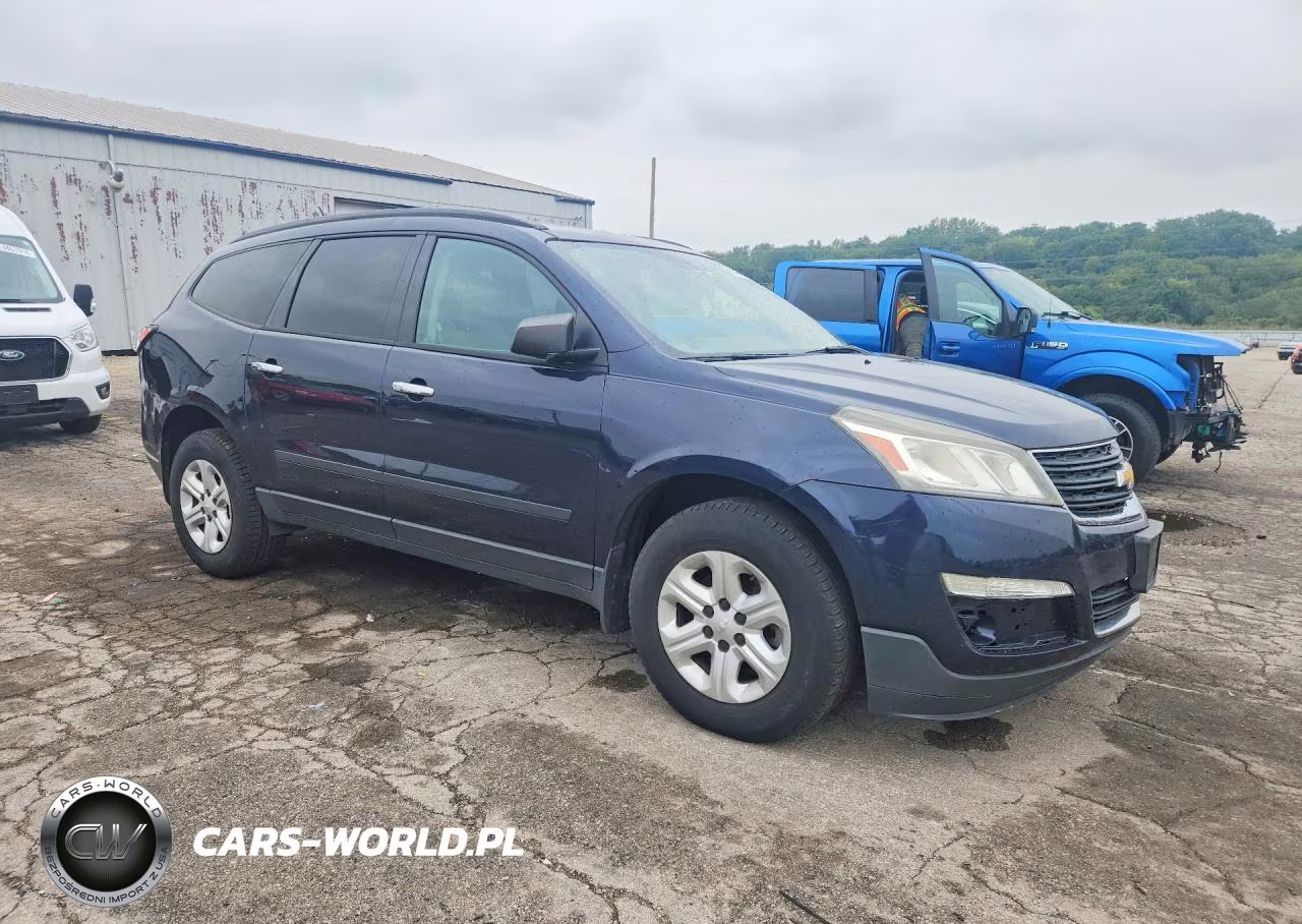 2015 Chevrolet Traverse Ls VIN:1GNKRFKDXFJ256738 - 4
