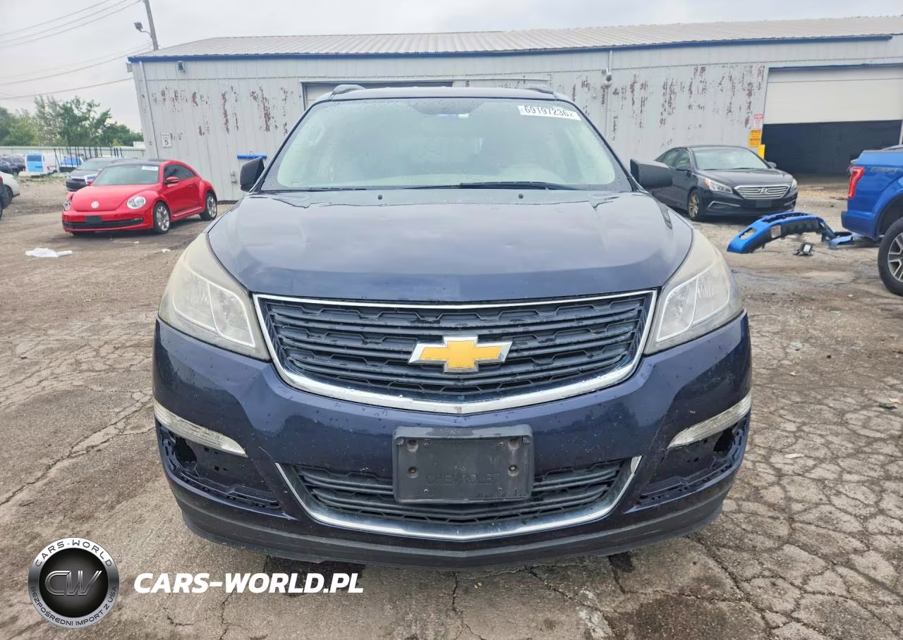 2015 Chevrolet Traverse Ls VIN:1GNKRFKDXFJ256738 - 5