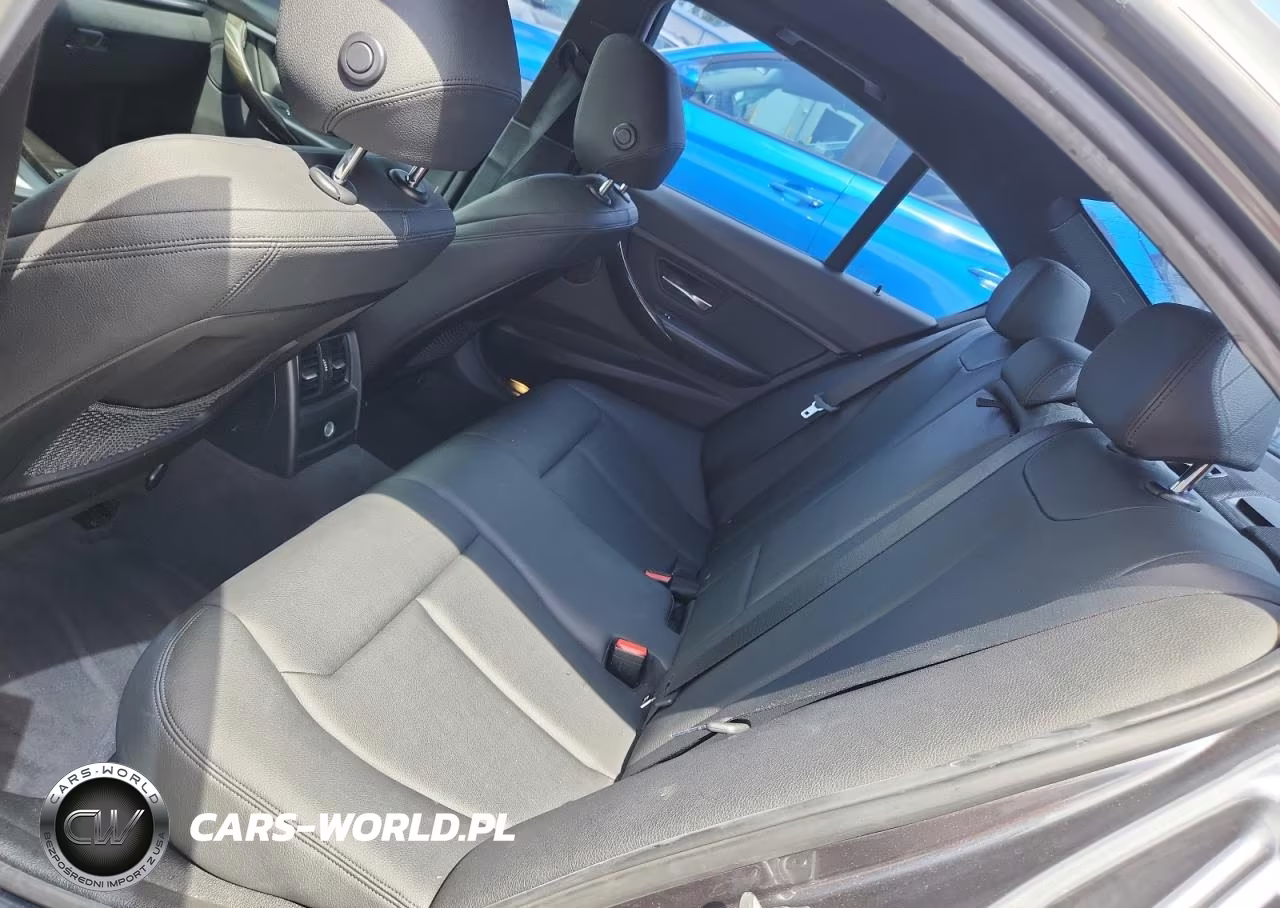 2016 BMW 320 I VIN:WBA8E1G59GNT38227 - 10