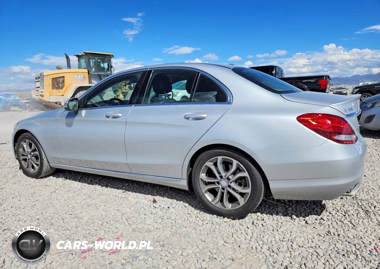 2016 Mercedes-Benz C 300 VIN:55SWF4JB6GU146736 - 2