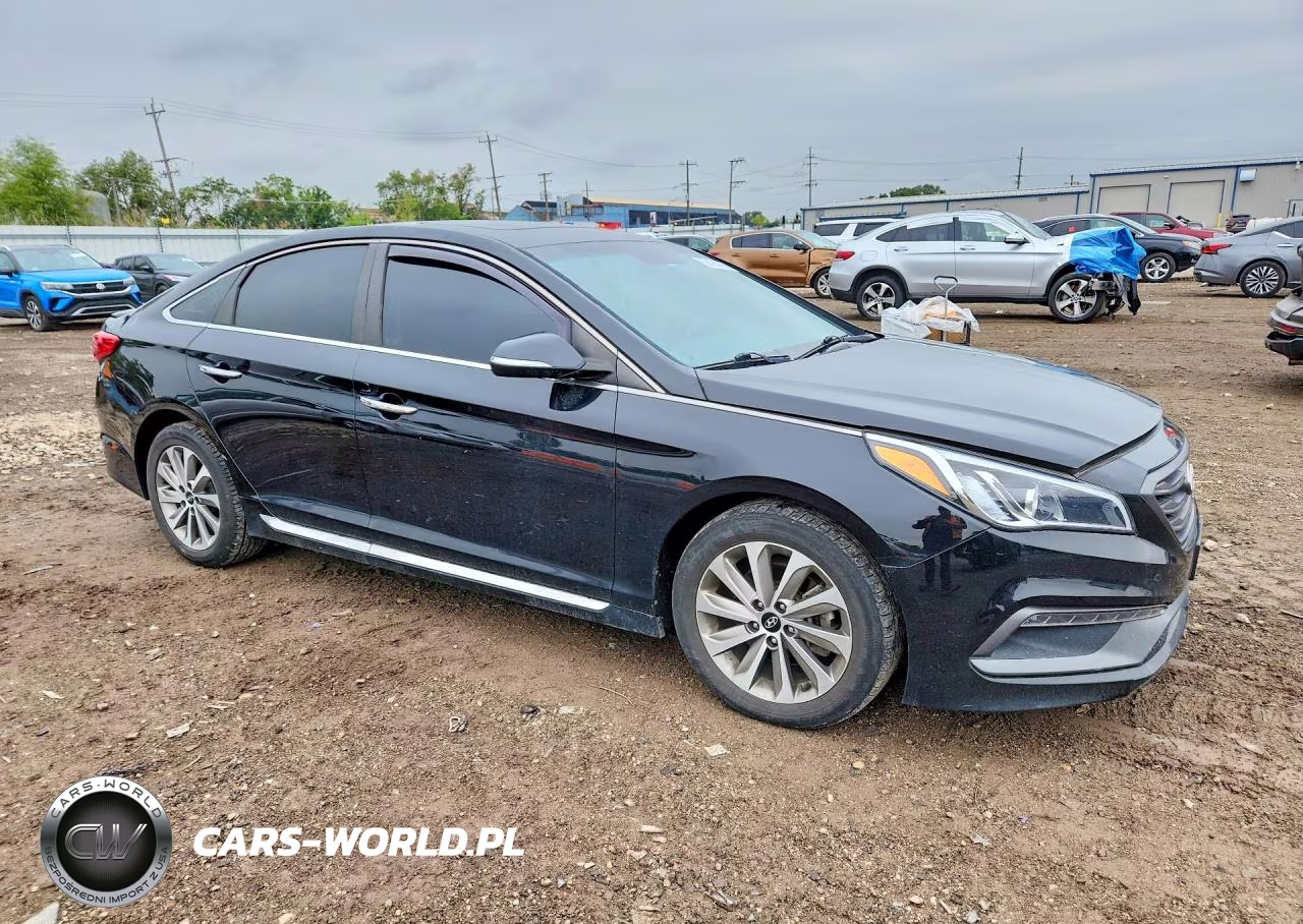 2017 Hyundai Sonata Sport VIN:5NPE34AF2HH536647 - 4