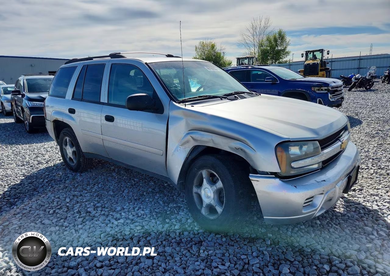2007 Chevrolet Trailblazer Ls VIN:1GNDT13S872279862 - 4
