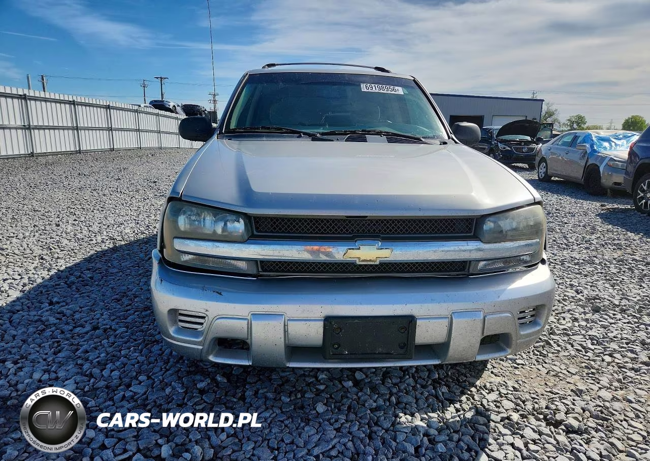 2007 Chevrolet Trailblazer Ls VIN:1GNDT13S872279862 - 5