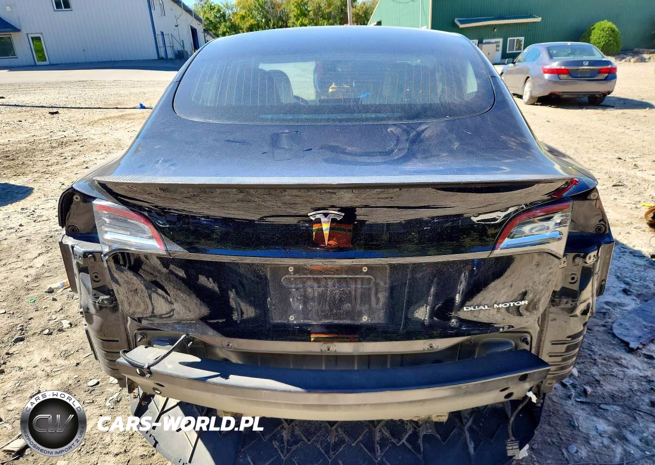 2018 Tesla Model 3 VIN:5YJ3E1EB4JF184313 - 6