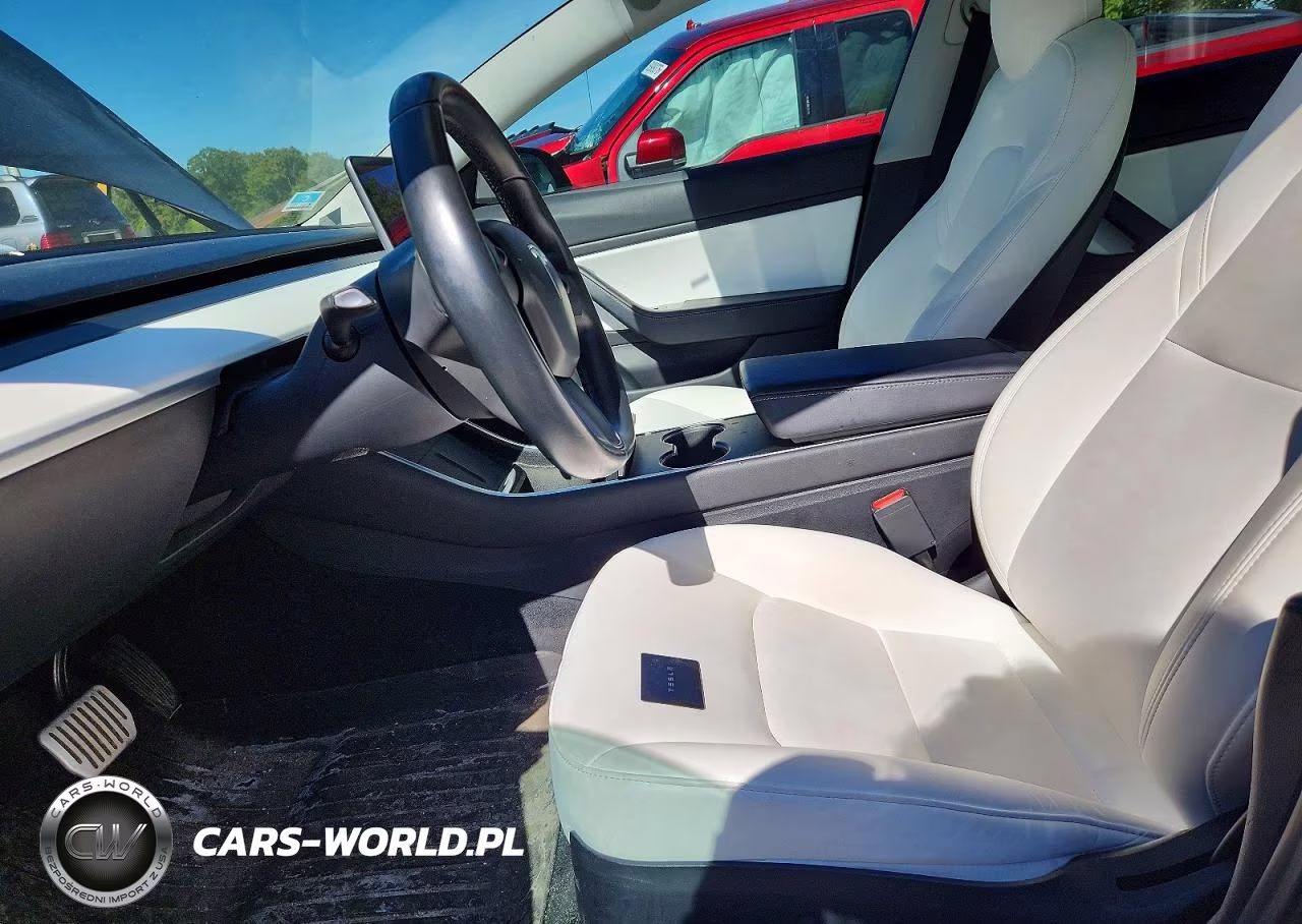 2018 Tesla Model 3 VIN:5YJ3E1EB4JF184313 - 7