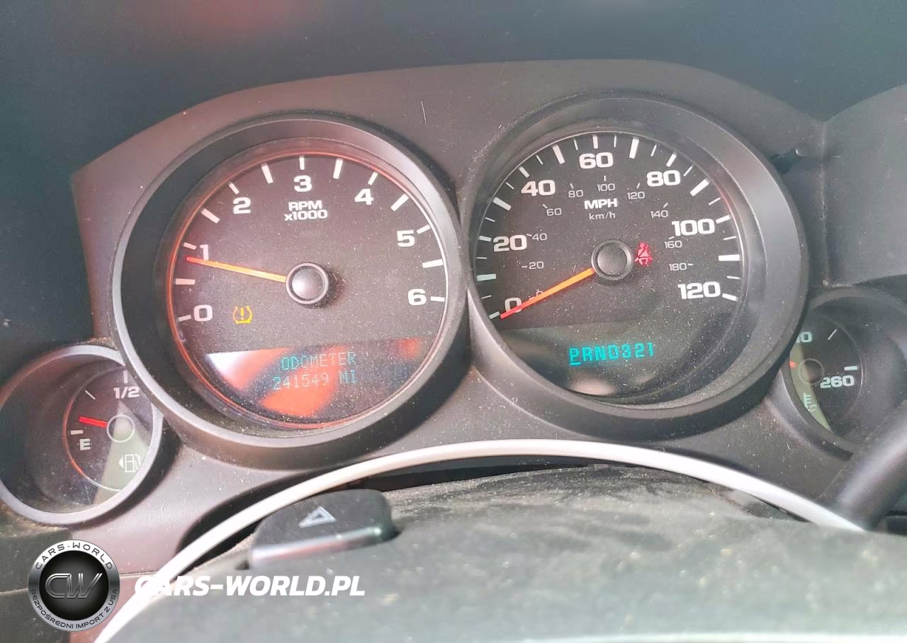 2011 Chevrolet Silverado C1500 VIN:1GCNCPEXXBZ343974 - 9