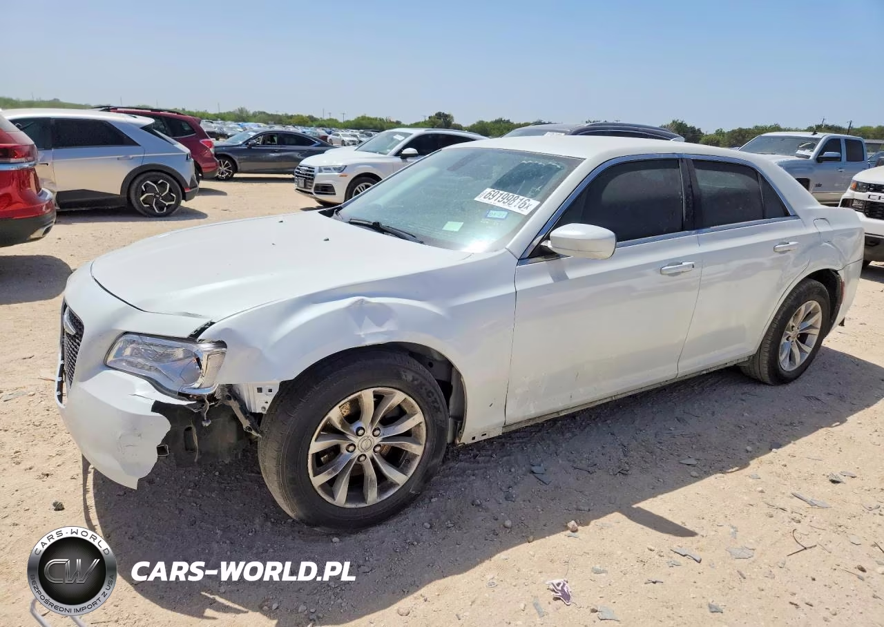 2015 Chrysler 300 Limited