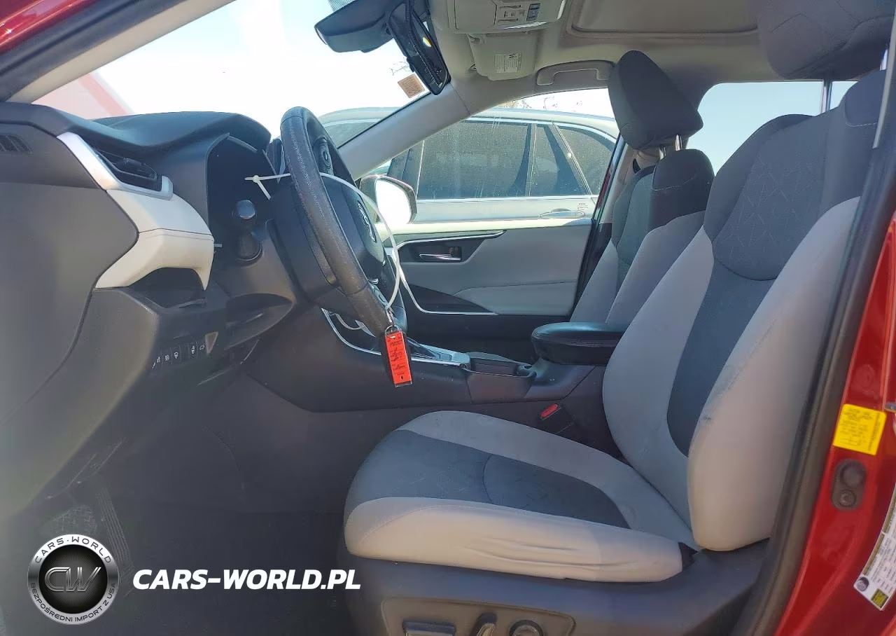 2021 Toyota Rav4 Xle VIN:2T3W1RFV4MW114602 - 7