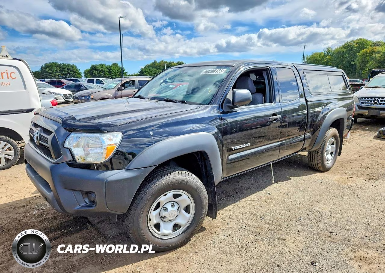 2015 Toyota Tacoma V6 VIN:5TFUU4ENXFX135536 - 1