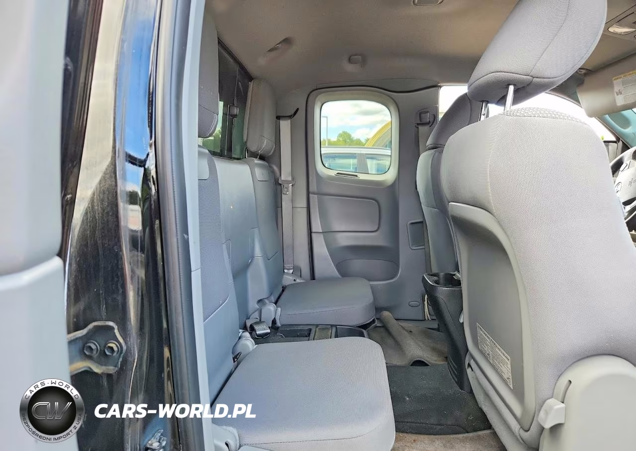 2015 Toyota Tacoma V6 VIN:5TFUU4ENXFX135536 - 10