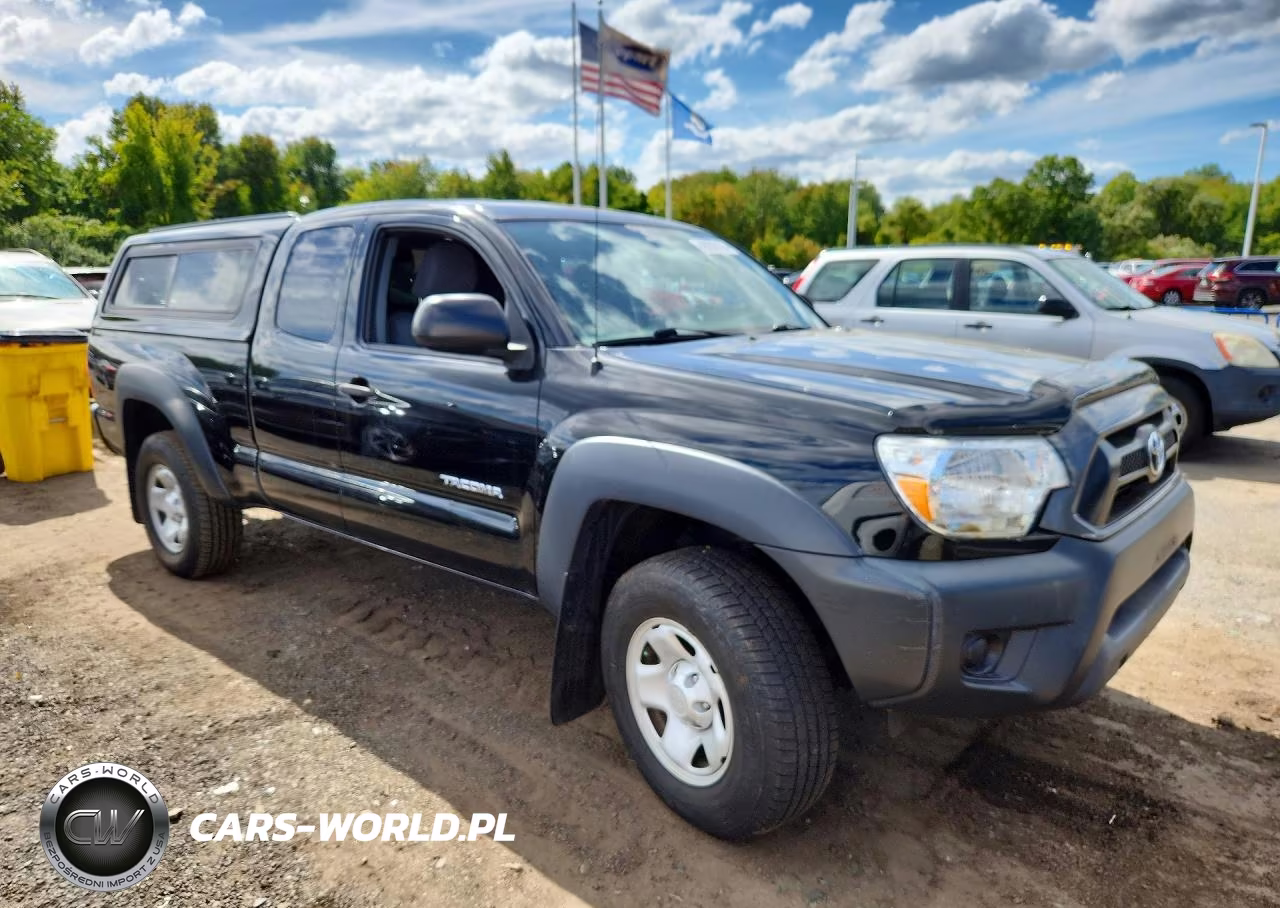 2015 Toyota Tacoma V6 VIN:5TFUU4ENXFX135536 - 4