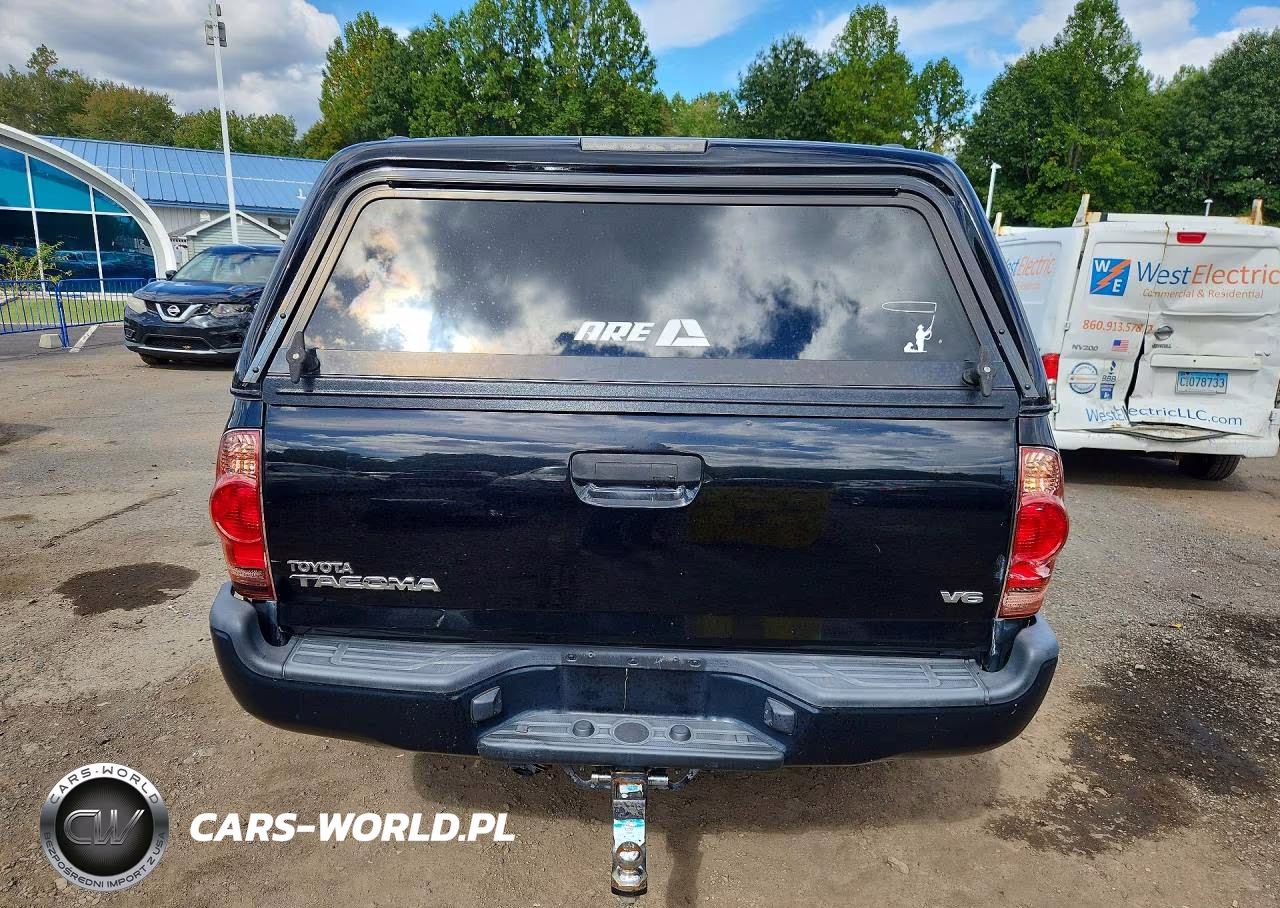 2015 Toyota Tacoma V6 VIN:5TFUU4ENXFX135536 - 6