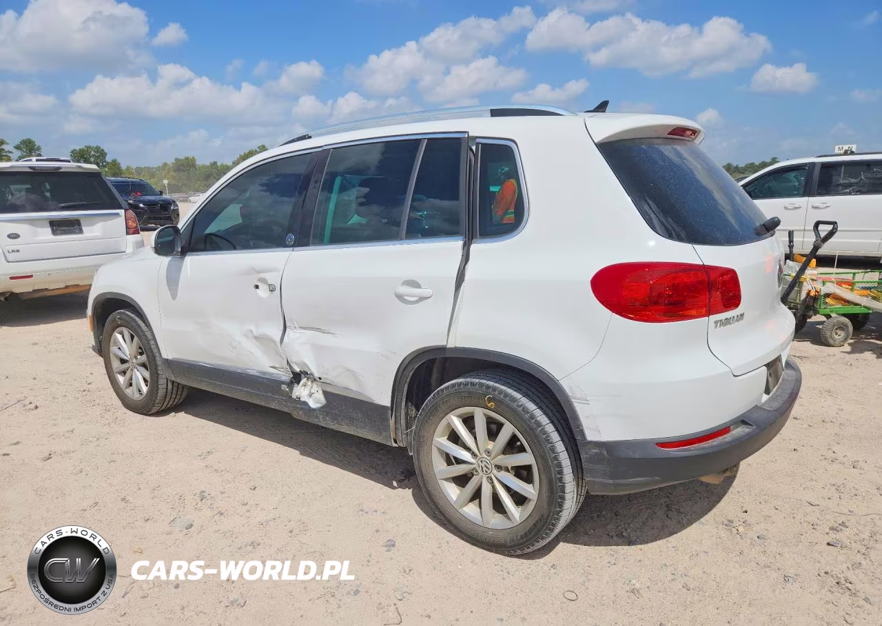 2017 Volkswagen Tiguan Wolfsburg VIN:WVGSV7AXXHK021142 - 2