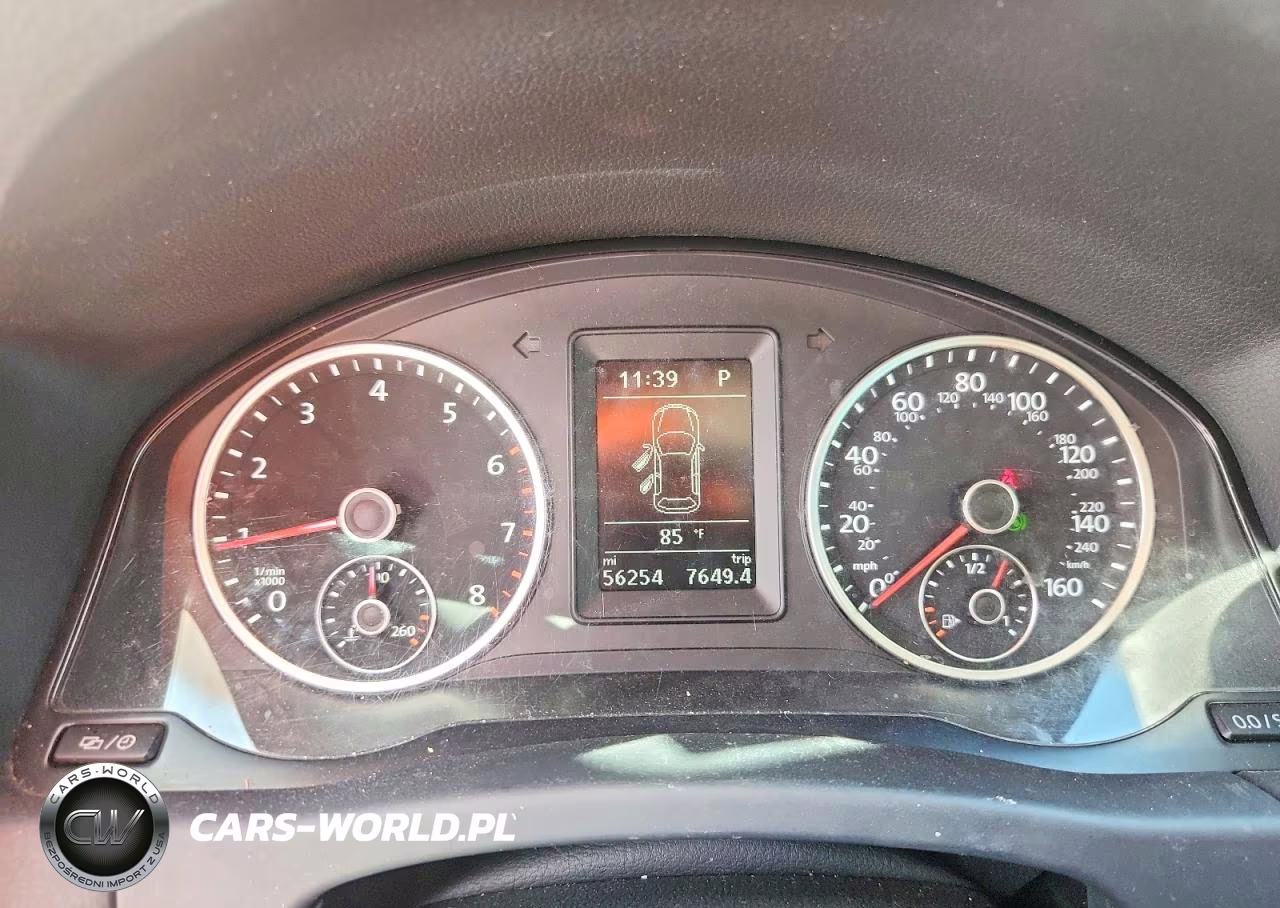 2017 Volkswagen Tiguan Wolfsburg VIN:WVGSV7AXXHK021142 - 9