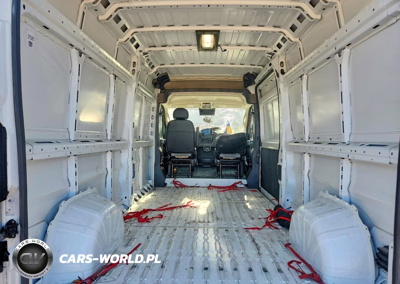 2025 Ram Promaster 3500 Delivery Van VIN:3C6MRVHG1SE548466 - 10