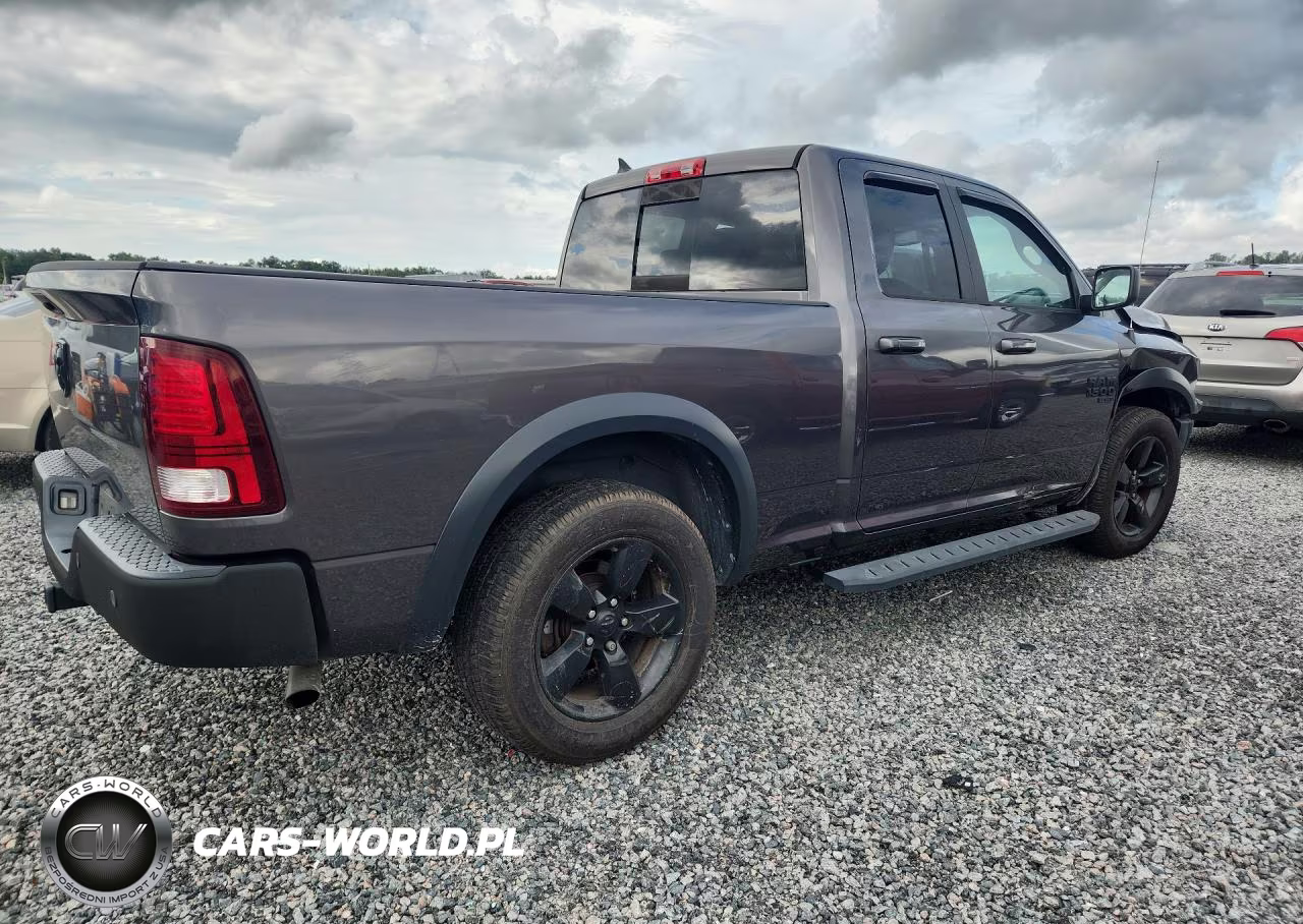 2019 Ram 1500 Classic Slt VIN:1C6RR6GG4KS670040 - 3