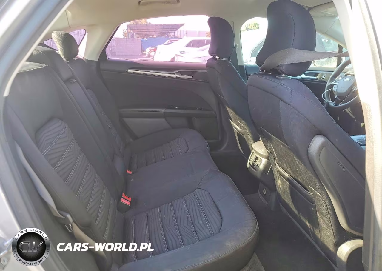 2016 Ford Fusion Se VIN:3FA6P0H7XGR346242 - 10