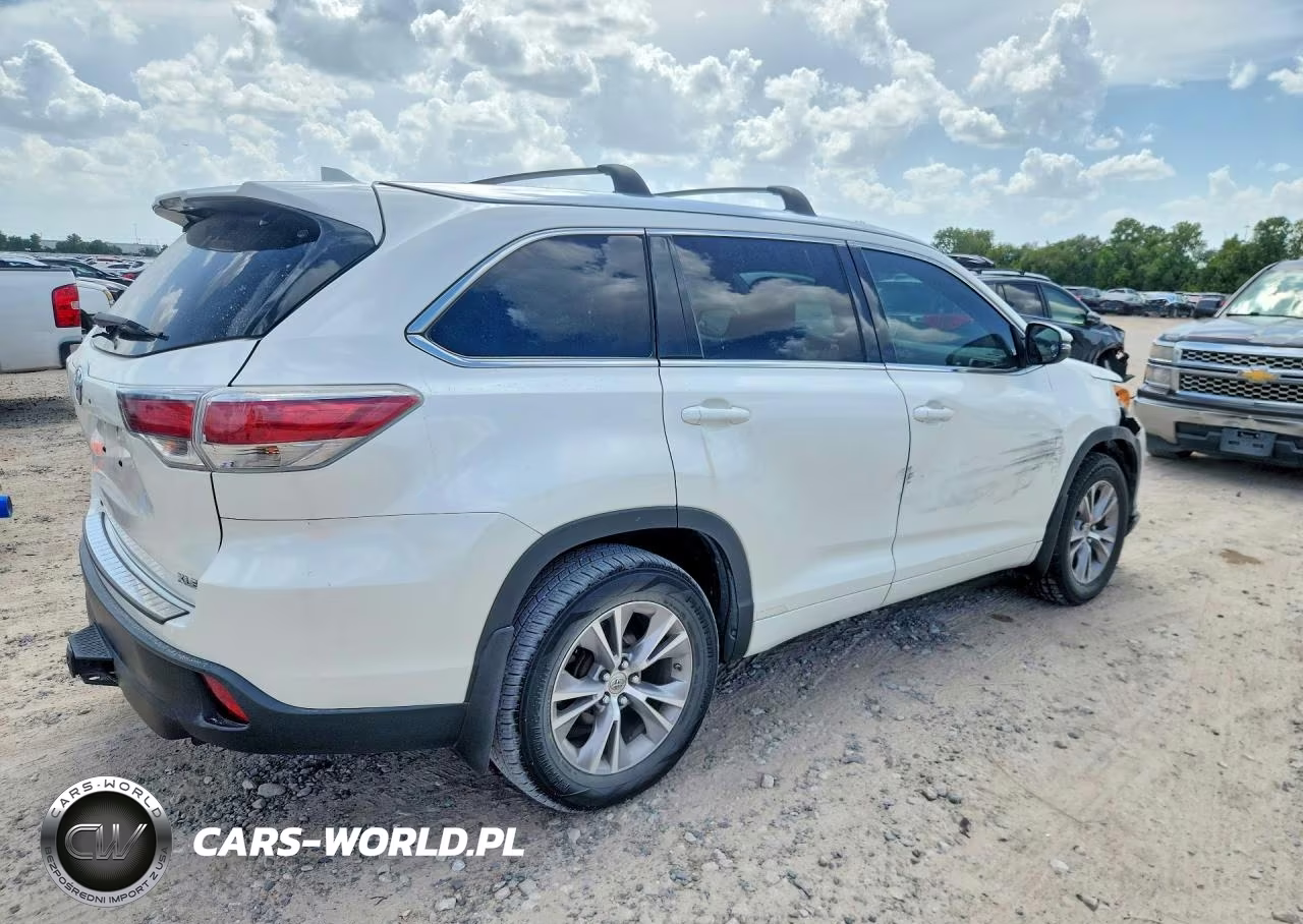 2014 Toyota Highlander Xle VIN:5TDKKRFH2ES030514 - 3