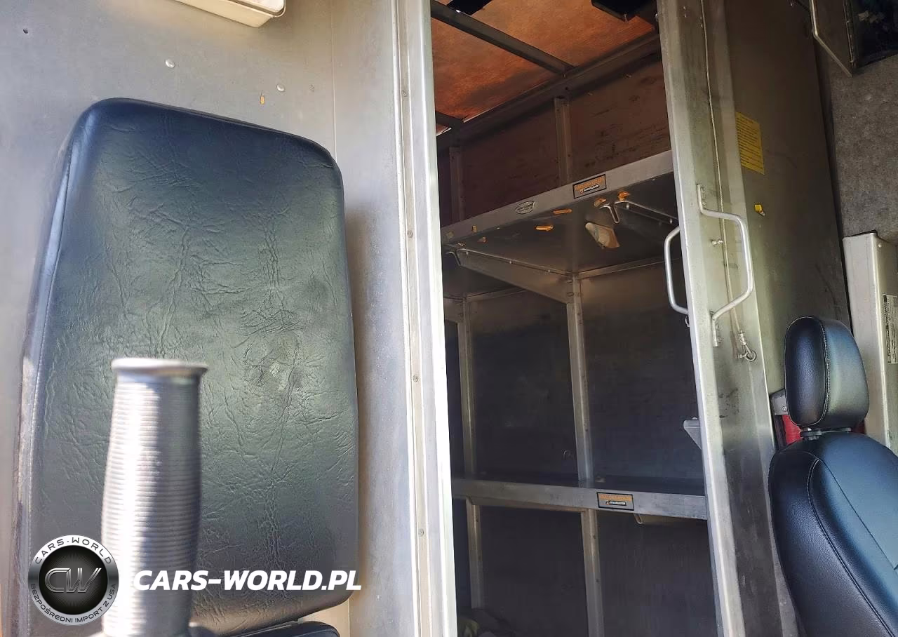 2021 Ford Transit Delivery Truck VIN:1FDDF6P88MKA55008 - 11