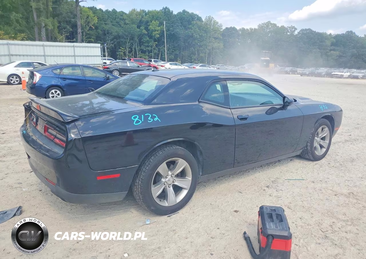 2019 Dodge Challenger Sxt VIN:2C3CDZAGXKH669185 - 3