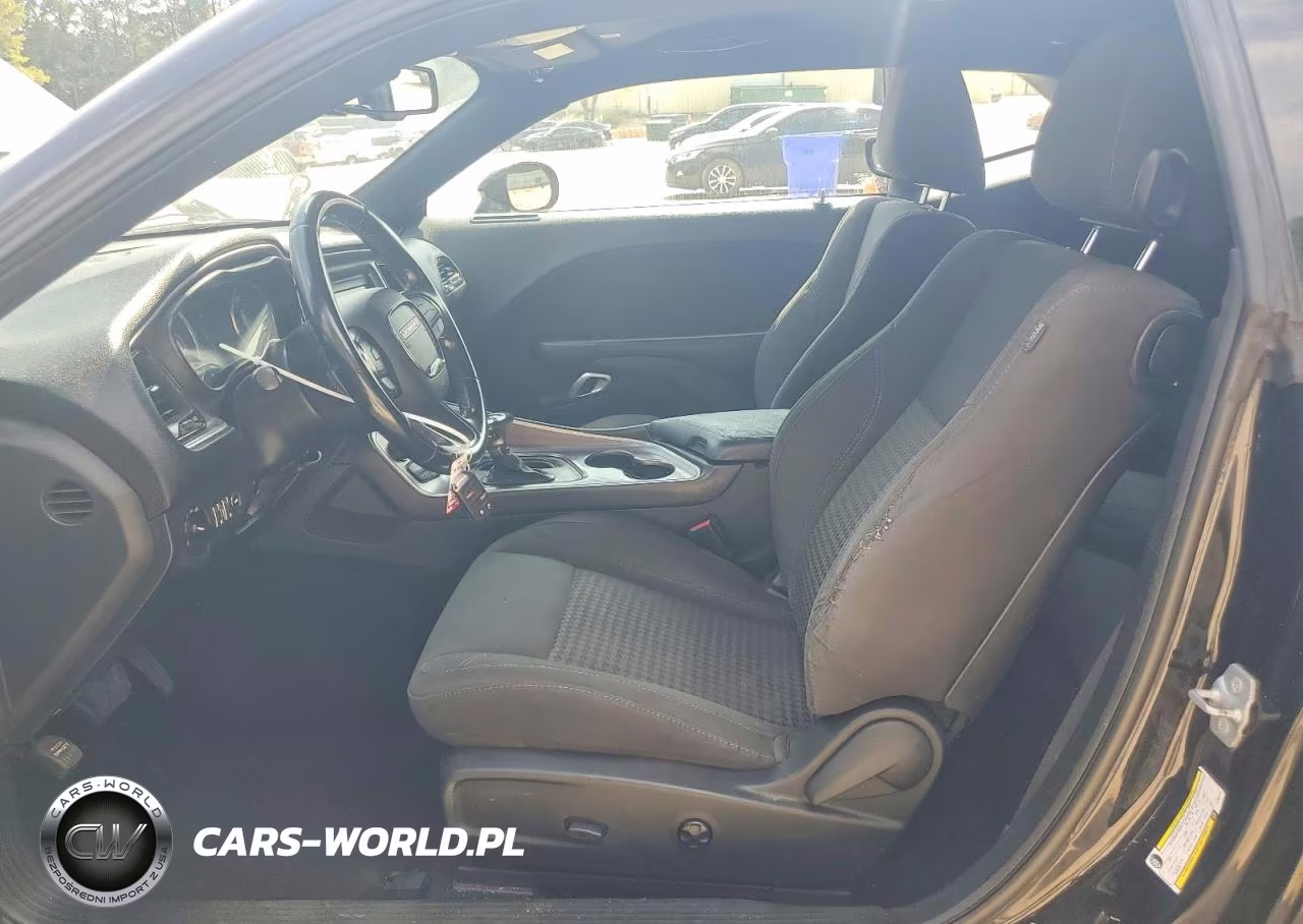 2019 Dodge Challenger Sxt VIN:2C3CDZAGXKH669185 - 7