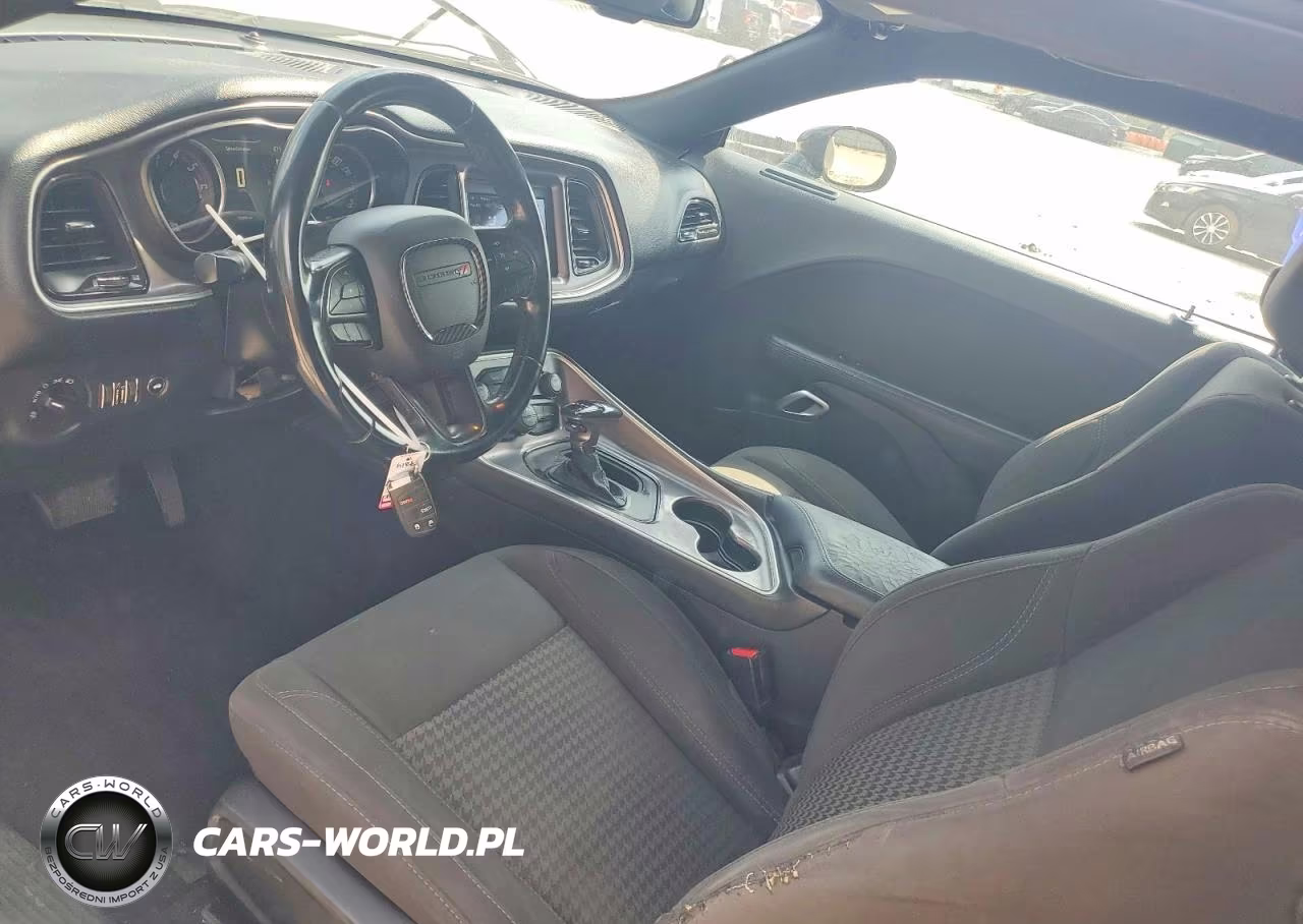 2019 Dodge Challenger Sxt VIN:2C3CDZAGXKH669185 - 8