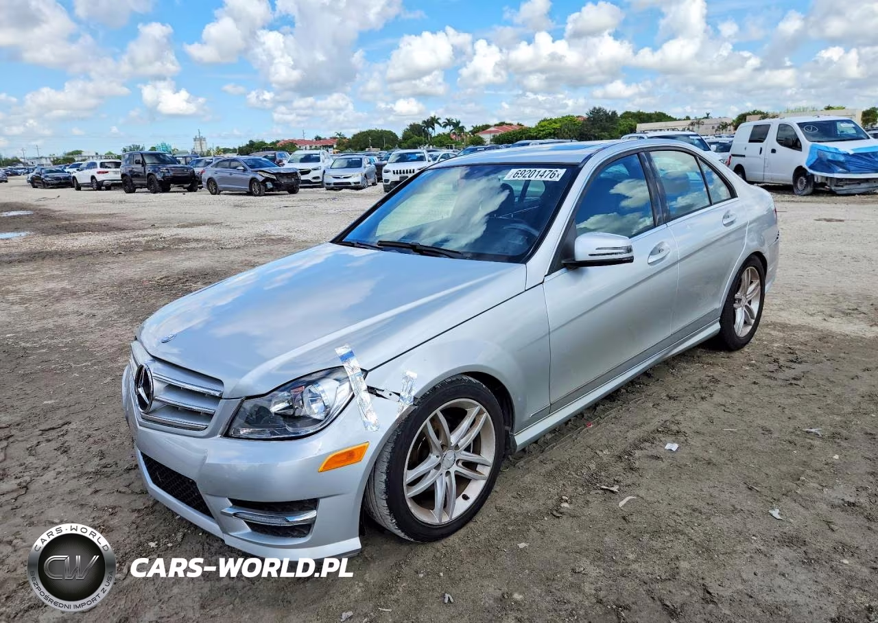 2014 Mercedes-Benz C 250