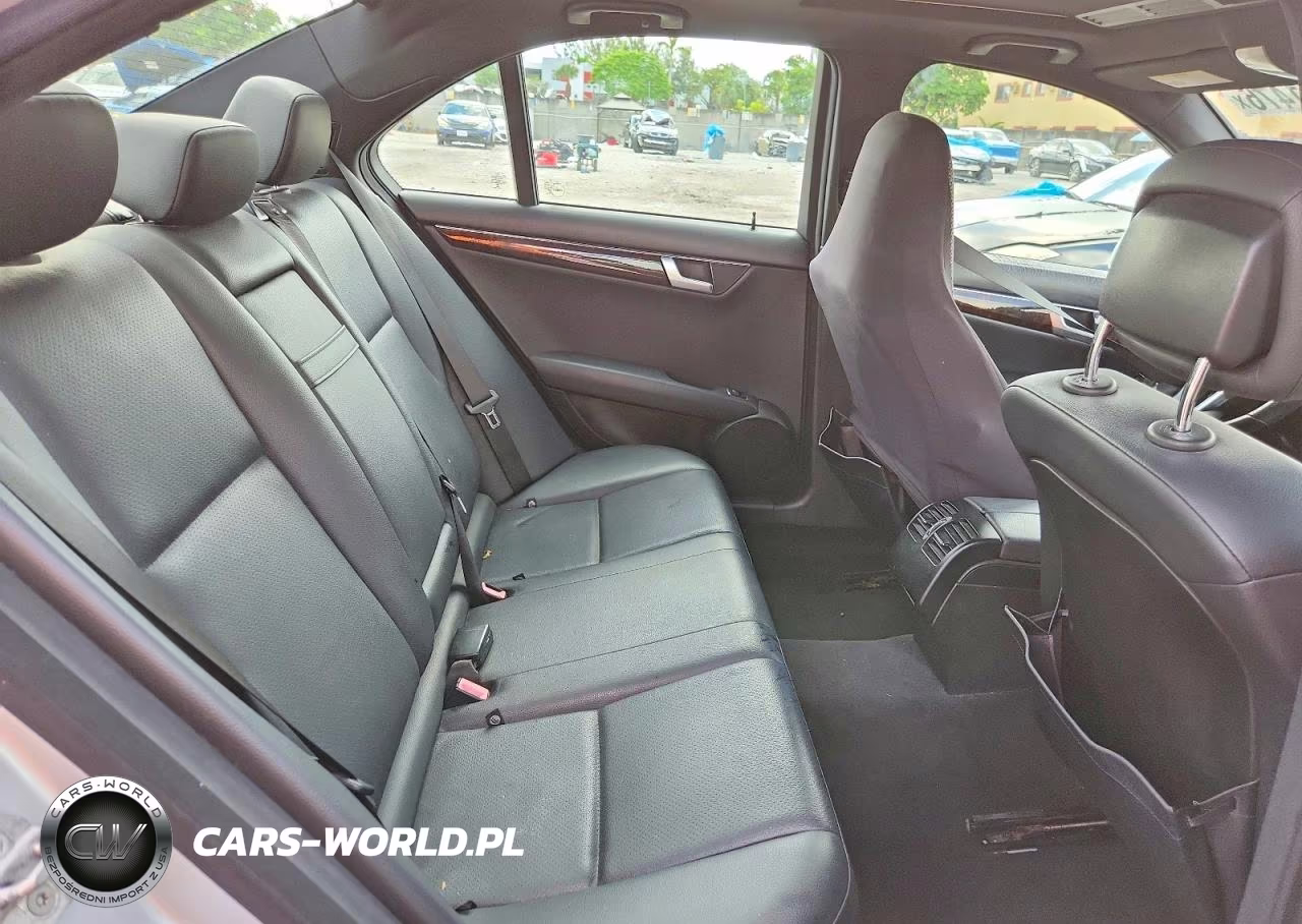2014 Mercedes-Benz C 250 VIN:WDDGF4HB6EA949926 - 10