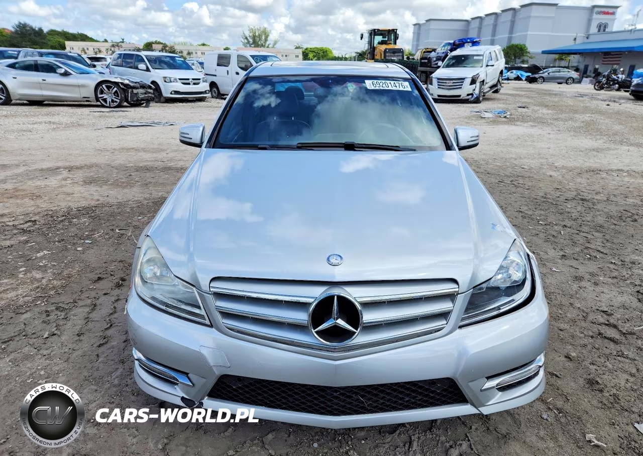 2014 Mercedes-Benz C 250 VIN:WDDGF4HB6EA949926 - 5