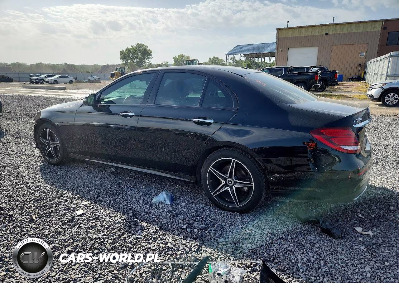 2018 Mercedes-Benz E 300 VIN:WDDZF4JB2JA407414 - 2