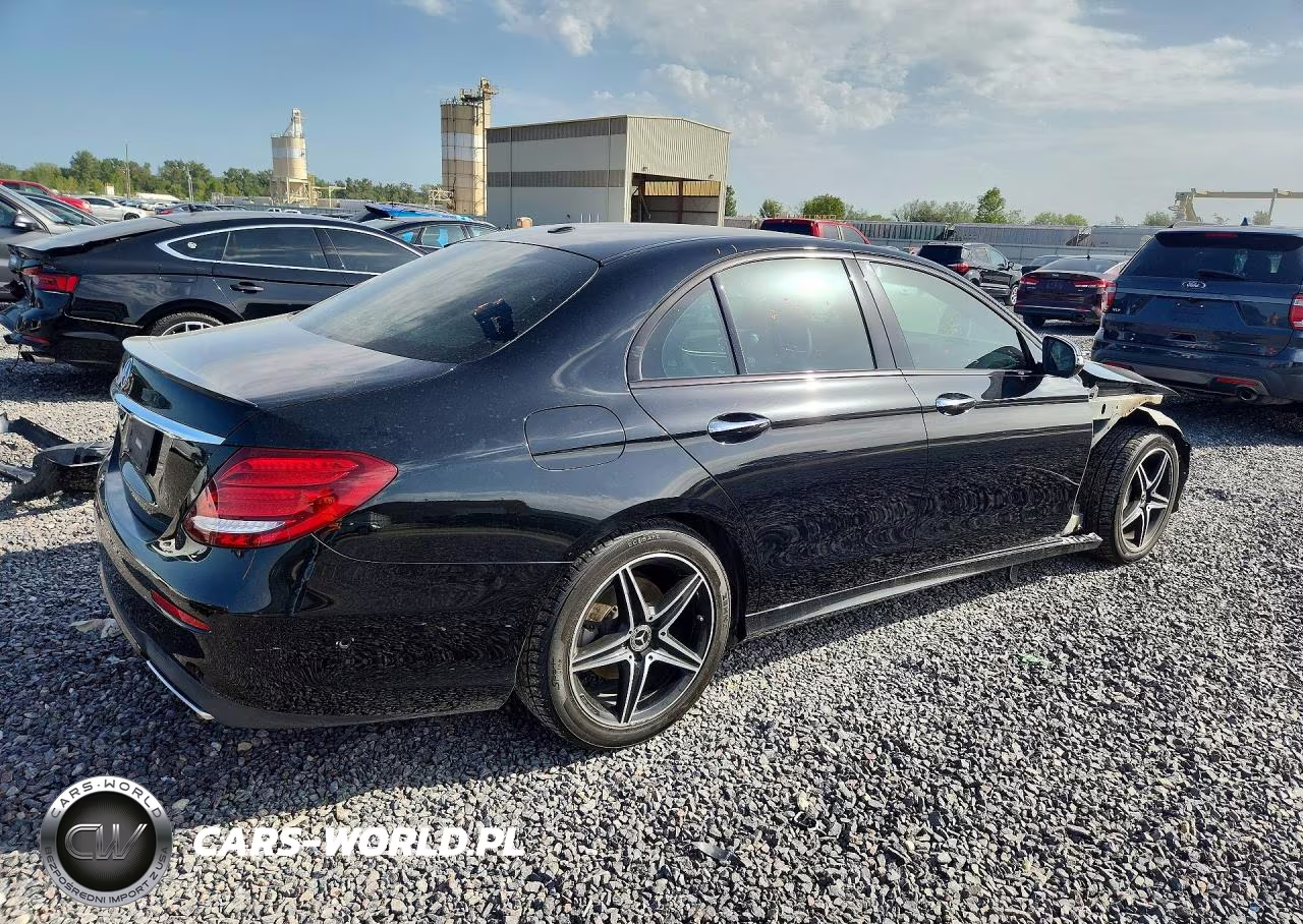 2018 Mercedes-Benz E 300 VIN:WDDZF4JB2JA407414 - 3